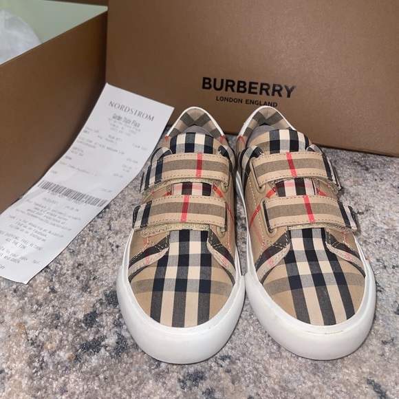 BURBERRY - Picture 4 of 4